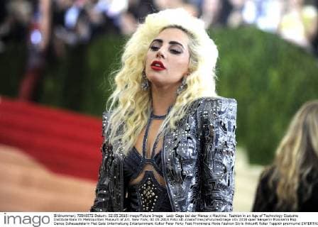 Lady Gaga bei der Manus x Machina: Fashion in an Age of Technology Costume Institute Gala im Metropolitan Museum of Art. New York, 02.05.2016 Foto:xD.xVanxTinex xFuturexImage