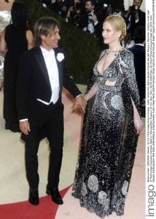 Keith Urban mit Gattin Nicole Kidman bei der Manus x Machina: Fashion in an Age of Technology Costume Institute Gala im Metropolitan Museum of Art. New York, 02.05.2016 Foto:xD.xVanxTinex xFuturexImage