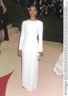Gugu Mbatha-Raw bei der Manus x Machina: Fashion in an Age of Technology Costume Institute Gala im Metropolitan Museum of Art. New York, 02.05.2016 Foto:xD.xVanxTinex xFuturexImage