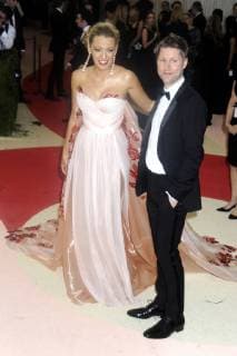 Blake Lively und Christopher Bailey bei der Manus x Machina: Fashion in an Age of Technology Costume Institute Gala im Metropolitan Museum of Art. New York, 02.05.2016 Foto:xD.xVanxTinex xFuturexImage