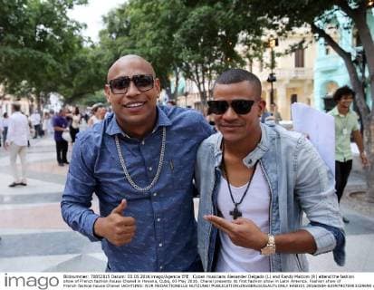 Cuban musicians Alexander Delgado (L) and Randy Malcom (R) attend the fashion show of French fashion house Chanel in Havana, Cuba, 03 May 2016. Chanel presents its first fashion show in Latin America. Fashion show of French fashion house Chanel !ACHTUNG: NUR REDAKTIONELLE NUTZUNG!  HAB101 20160504-635979375903329695