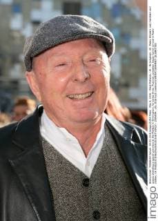 May 4, 2016 - West Midlands, UK - Birmingham, UK. Peaky Blinders cast members and guests attending a special premiere at the Mailbox in Birmingham, for series three. Pictured, comedian Jasper Carrot arrived in Peaky clothes. UK  - ZUMAl94_