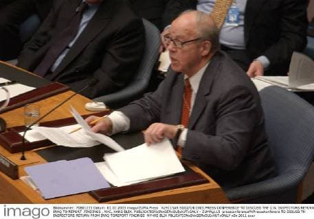 K29115AR SD02 14 2003.PRESS CONFERENCE TO DISCUSS THE U.N. INSPECTORS RETURN FROM IRAQ TO REPORT .FINDINGS , NYC..HANS BLIX. - ZUMAg115