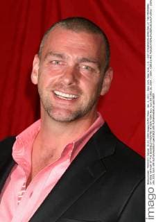 Jan. 1, 2011 - New York, New York, U.S. - RAY STEVENSON ARRIVING AT THE PREMIERE OF KING ARTHUR AT THE ZIEGFELD THEATRE IN NEW YORK New York ON JUNE 28, 2004. 2004..K38101HMC - ZUMAmg1_