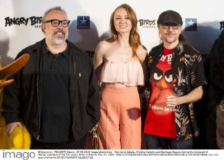 Alex de la Iglesia, Cristina Castaño and Santiago Segura during the photocall of the kid premiere of the film Angry Birds in Madrid, May 07, 2016.  (201605070004)