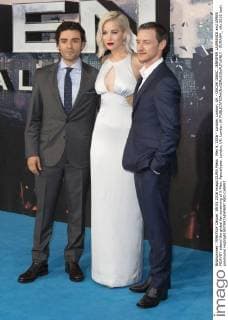 May 9, 2016 - London, London, UK - OSCAR ISAAC, JENNIFER LAWRENCE and JAMES MCAVOY attend the global fan screening of X-Men: Apocalypse. London, UK. London UK  - ZUMAl94_