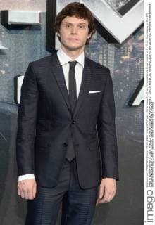 American actor Evan Peters attends the premiere of X- Men : Apocalypse at the BFI Imax in London on May 9, 2016.  LON20160509126 RUNExHELLESTAD