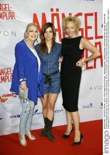 Barbara Schöne, Claudia Eisinger und Katja Riemann bei der Premiere des Kinofilms Mängelexemplar im CineStar in der Kulturbrauerei. Berlin, 09.05.2016 Foto:xS.xGabschx xFuturexImage