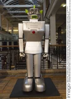 Ausstellung zur Geschichte der Roboter in London London, UK. 10 May 2016. Pictured: Cygan, a humanoid robot built by Dr Piero Fiorito, Italy, 1957. The London Science Museum announces Rise of the Robots, the remarkable 500-year history of robots, in a new exhibition starting February 2017. Over 100 robots will feature in the exhibition which makes it the most significant collection of humanoid robots ever displayed in the world. Rise of the Robots, Science Museum, London, UK 