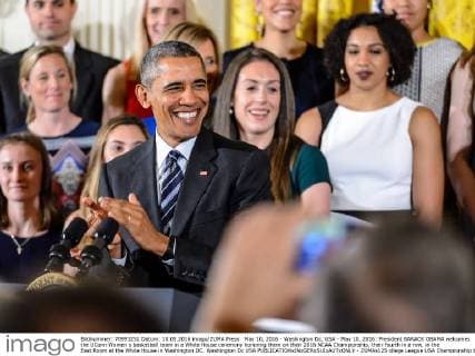 May 10, 2016 - Washington Dc, USA - May 10, 2016: President BARACK OBAMA welcomes the UConn Women s basketball team in a White House ceremony honoring them on their 2016 NCAA Championship, their fourth in a row, in the East Room at the White House in Washington DC. Washington Dc USA - ZUMAs125