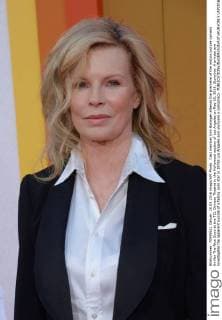 Cast member Kim Basinger attends the premiere of the motion picture comedy thriller The Nice Guys at the TCL Chinese Theatre in the Hollywood section of Los Angeles on May 10, 2016. Storyline: A private eye investigates the apparent suicide of a fading porn star in 1970s Los Angeles and uncovers a conspiracy.  LAP2016051021 JIMxRUYMEN