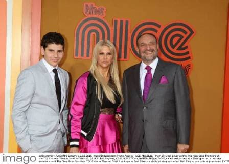 LOS ANGELES - MAY 10: Joel Silver at the The Nice Guys Premiere at the TCL Chinese Theater IMAX on May 10, 2016 in Los Angeles, CA  KathyxHutchins