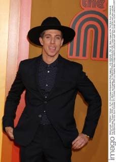 LOS ANGELES - MAY 10: Beau Knapp at the The Nice Guys Premiere at the TCL Chinese Theater IMAX on May 10, 2016 in Los Angeles, CA  KathyxHutchins