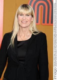 LOS ANGELES - MAY 10: Terri Irwin at the The Nice Guys Premiere at the TCL Chinese Theater IMAX on May 10, 2016 in Los Angeles, CA  KathyxHutchins