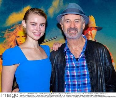 Wolf Creek Serienpremiere in Sydney Australia: Wolf Creek TV Series Launch Stars of the new TV series Wolf Creek Lucy Fry and John Jarratt on the blue carpet for the streaming service Stan TV series launch. Wolf Creek (2005) was an Australian horror film written, co-produced, and directed by Greg McLean, and starring John Jarratt. FOR EDITORIAL USE ONLY.Pacific Press Agency  HughxPeterswald