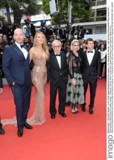 69. Festival de Cannes - Cafe Society Filmpremiere 69th Cannes Film Festival 2016, Red Carpet film Cafe society . Pictured: Woody Allen, Corey Stoll, Jesse Eisenberg, Kristen Stewart, Blake Lively  AlbertoxTerenghi Cannes
