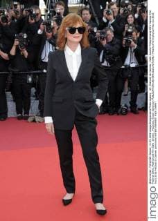 69. Festival de Cannes - Cafe Society Filmpremiere 69th Cannes Film Festival 2016, Red Carpet film Cafe society . Pictured: Susan Sarandon  AlbertoxTerenghi Cannes