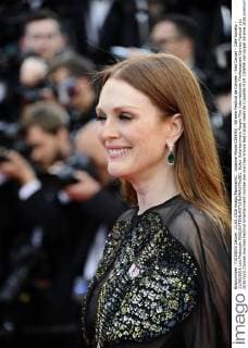 Julianne Moore CINEMA : 69 eme Festival de Cannes - Red Carpet - Cafe Society - 11 05 2016 LoicThebaudx 