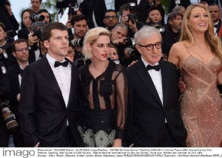 207496 De Rosa-Garcia Starface 2016-05-11 Cannes France 69th Annual Cannes Film Festival. Opening. Red Carpet of Cafe Society . 69ème Festival International du film de Cannes. Ouverture. Montée des marches du film Cafe Society . Allen, Woody; Stewart, Kristen; Lively, Blake; Eisenberg, Jesse  Copyright: xDexRosa-Garciax xStarfacex STAR_207496_327