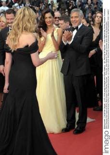 69. Festival de Cannes - Julia Roberts bei Money Monster Premiere 69th Cannes Film Festival 2016, Red Carpet film Money Monster . Pictured: Julia Roberts, George Clooney and wife Amal Alamuddin  AlbertoxTerenghi Cannes