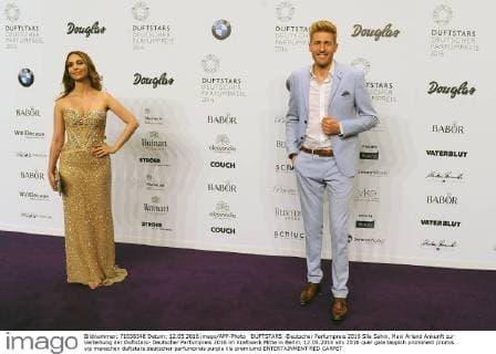 DUFTSTARS -Deutscher Parfumpreis 2016 Sila Sahin, Maxi Arland Ankunft zur Verleihung der Duftstars- Deutscher Parfumpreis 2016 im Kraftwerk Mitte in Berlin, 12.05.2016