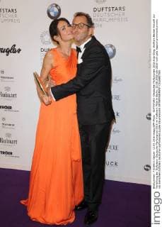 DUFTSTARS -Deutscher Parfumpreis 2016 Anja Kling, Wolfram Becker Ankunft zur Verleihung der Duftstars- Deutscher Parfumpreis 2016 im Kraftwerk Mitte in Berlin, 12.05.2016