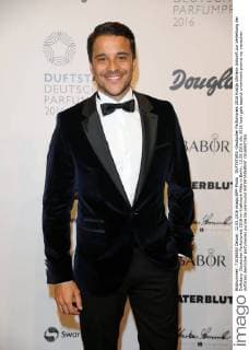 DUFTSTARS -Deutscher Parfumpreis 2016 Kostja Ullmann Ankunft zur Verleihung der Duftstars- Deutscher Parfumpreis 2016 im Kraftwerk Mitte in Berlin, 12.05.2016