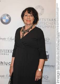 DUFTSTARS -Deutscher Parfumpreis 2016 Baerbel Wierichs Ankunft zur Verleihung der Duftstars- Deutscher Parfumpreis 2016 im Kraftwerk Mitte in Berlin, 12.05.2016