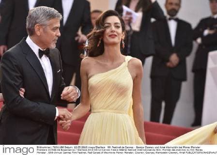 69. Festival de Cannes - George Clooney und Amal Alamuddin bei Money Monster Premiere 207546 De Rosa-Garcia Starface 2016-05-12 Cannes France 69ème Festival International du Film. Montée des marches du film Money Monster . 69th Annual Cannes Film Festival. Red Carpet of the movie Money Monster. Clooney, George; Alamuddin-Clooney, Amal  Copyright: xDexRosa-Garciax xStarfacex STAR_207546_274
