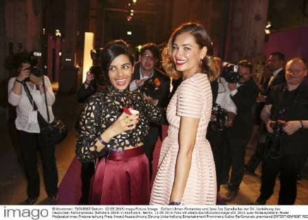 Collien Ulmen-Fernandes und Jana Ina Zarrella bei der 24. Verleihung des Deutschen Parfumpreises Duftstars 2016 im Kraftwerk. Berlin, 12.05.2016 Foto:xS.xGabschx xFuturexImage