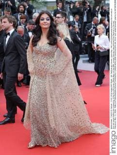 69. Festival de Cannes: Slack Bay - Ma Loute Filmpremiere Aishwarya Rai arrives on the red carpet before the screening of the film Ma Loute (Slack Bay) at the 69th annual Cannes International Film Festival in Cannes, France on May 13, 2016.  CAN20160513808 DAVIDxSILPA