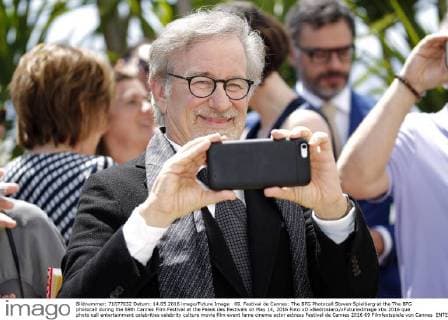 73. Berlinale, Steven Spielberg erhält den Goldenen Ehrenbären für sein Lebenswerk 69. Festival de Cannes: The BFG Photocall Steven Spielberg at the The BFG photocall during the 69th Cannes Film Festival at the Palais des Festivals on May 14, 2016 Foto:xD.xBedrosianx xFuturexImage