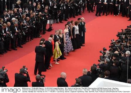 69. Festival de Cannes: The BFG Filmpremiere 207630 Serge Arnal Starface 2016-05-14 Cannes France 69th Annual Cannes Film Festival. Red Carpet of the movie « The BFG» . 69ème Festival International du film de Cannes. Montée des marches du film « THE BFG » Spielberg, Steven; Capshaw-Spielberg, Kate; Barnhill, Ruby  Copyright: xSergexArnalx xStarfacex STAR_207630_030