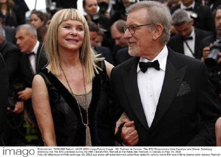 69. Festival de Cannes: The BFG Filmpremiere Kate Capshaw and Steven Spielberg attending the The BFG premiere during the 69th Cannes Film Festival at the Palais des Festivals in Cannes on May 14, 2016 Foto:xD.xBedrosianx xFuturexImage