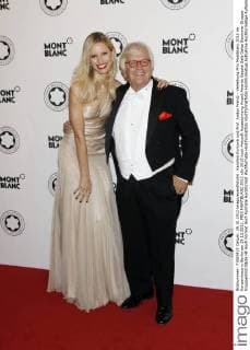 Karolìna Kurkovà und Prof. Justus Frantz - Verleihung Prix Montblanc 2012 im Konzerthaus in Berlin am 29.10.2012. PRIX MONTBLANC 2012