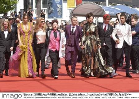 69. Festival de Cannes - American Honey Premiere 207665 De Rosa-Garcia Starface 2016-05-15 Cannes France 69th Annual Cannes Film Festival. Red Carpet of the movie « American Honey » . 69ème Festival International du film de Cannes. Montee des marches du film « American Honey » Keough-Presley, Riley; Arnold, Andrea; LaBeouf, Shia; Ezell, Veronica; Coalson, Raymond  Copyright: xDexRosa-Garciax xStarfacex STAR_207665_017