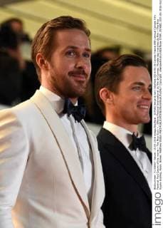 207680 Serge Arnal Starface 2016-05-15 Cannes France 69th Annual Cannes Film Festival. Red Carpet of the movie « The Nice Guys » . 69ème Festival International du film de Cannes. Montée des marches du film « The Nice Guys» Gosling, Ryan; Bomer, Matthew Staton Matt  Copyright: xSergexArnalx xStarfacex STAR_207680_020