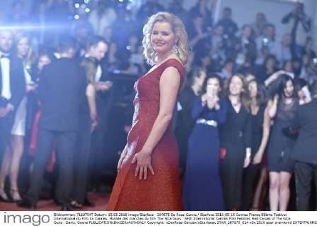 207678 De Rosa-Garcia Starface 2016-05-15 Cannes France 69ème Festival International du Film de Cannes. Montée des marches du film The Nice Guys . 69th International Cannes Film Festival. Red Carpet of The Nice Guys . Davis, Geena  Copyright: xDexRosa-Garciax xStarfacex STAR_207678_014