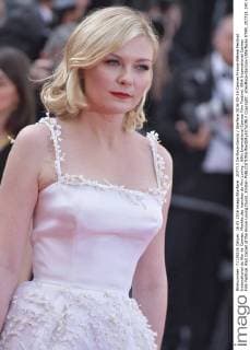 207713 De Rosa-Garcia Starface 2016-05-16 Cannes France 69ème Festival International du film de Cannes. Montée des marches du film Loving . 69th International Cannes Film Festival. 69th International Cannes Film Festival. Red Carpet of the movie Loving Dunst, Kirsten  Copyright: xDexRosa-Garciax xStarfacex STAR_207713_190