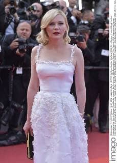 207713 De Rosa-Garcia Starface 2016-05-16 Cannes France 69ème Festival International du film de Cannes. Montée des marches du film Loving . 69th International Cannes Film Festival. 69th International Cannes Film Festival. Red Carpet of the movie Loving Dunst, Kirsten  Copyright: xDexRosa-Garciax xStarfacex STAR_207713_191