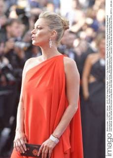 207713 De Rosa-Garcia Starface 2016-05-16 Cannes France 69ème Festival International du film de Cannes. Montée des marches du film Loving . 69th International Cannes Film Festival. 69th International Cannes Film Festival. Red Carpet of the movie Loving Moss, Kate  Copyright: xDexRosa-Garciax xStarfacex STAR_207713_200