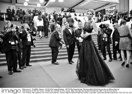207713 De Rosa-Garcia Starface 2016-05-16 Cannes France 69ème Festival International du film de Cannes. Montée des marches du film Loving . 69th International Cannes Film Festival. 69th International Cannes Film Festival. Red Carpet of the movie Loving Barton, Mischa  Copyright: xDexRosa-Garciax xStarfacex STAR_207713_239