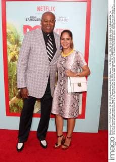 LOS ANGELES - MAY 16: Chi McBride, Julissa McBride at the The Do-Over Premiere Screening at the Regal 14 Theaters on May 16, 2016 in Los Angeles, CA  KathyxHutchins