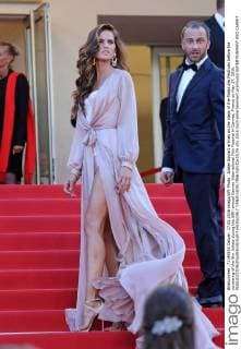 Izabel Goulart arrives on the steps of the Palais des Festivals before the screening of the film Julieta during the 69th annual Cannes International Film Festival in Cannes, France on May 17, 2016.  CAN20160517806 DAVIDxSILPA