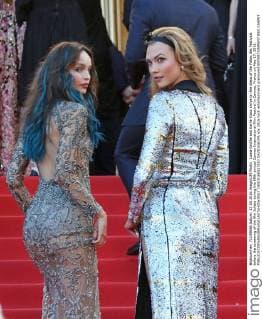 Luma Grothe and Karlie Kloss arrive on the steps of the Palais des Festivals before the screening of the film Julieta during the 69th annual Cannes International Film Festival in Cannes, France on May 17, 2016.  CAN20160517810 DAVIDxSILPA