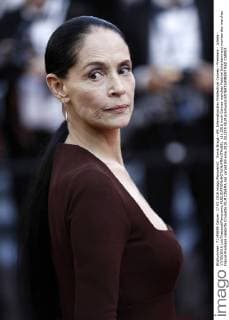 Sonia Braga - 69. Internationales Filmfestival Cannes - Premiere - Julieta - 17 05 2016 LoicThebaud Panoramic 