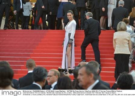 207766 De Rosa-Garcia Starface 2016-05-17 Cannes France 69ème Festival International du Film de Cannes. Montée des marches du film Julieta . 69th International Cannes Film Festival. Red Carpet of Pedro Almodovar s movie Julieta Lima, Adriana  Copyright: xDexRosa-Garciax xStarfacex STAR_207766_004