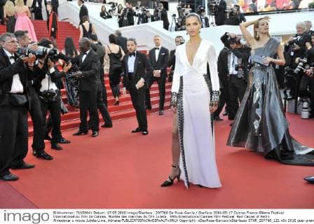 207766 De Rosa-Garcia Starface 2016-05-17 Cannes France 69ème Festival International du Film de Cannes. Montée des marches du film Julieta . 69th International Cannes Film Festival. Red Carpet of Pedro Almodovar s movie Julieta Lima, Adriana  Copyright: xDexRosa-Garciax xStarfacex STAR_207766_121