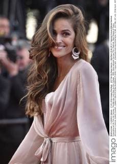 207766 De Rosa-Garcia Starface 2016-05-17 Cannes France 69ème Festival International du Film de Cannes. Montée des marches du film Julieta . 69th International Cannes Film Festival. Red Carpet of Pedro Almodovar s movie Julieta Goulart, Izabel  Copyright: xDexRosa-Garciax xStarfacex STAR_207766_157