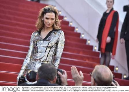 207766 De Rosa-Garcia Starface 2016-05-17 Cannes France 69ème Festival International du Film de Cannes. Montée des marches du film Julieta . 69th International Cannes Film Festival. Red Carpet of Pedro Almodovar s movie Julieta Kloss, Karlie  Copyright: xDexRosa-Garciax xStarfacex STAR_207766_179